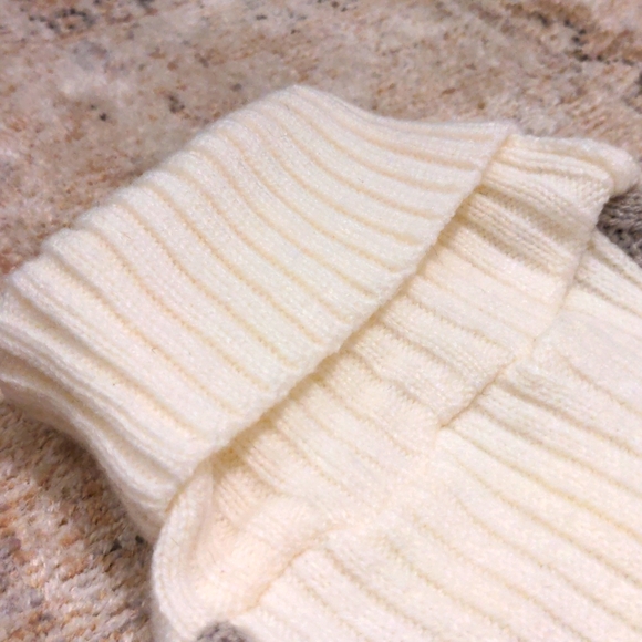 Dog cable knit holiday sweater - Picture 6 of 13